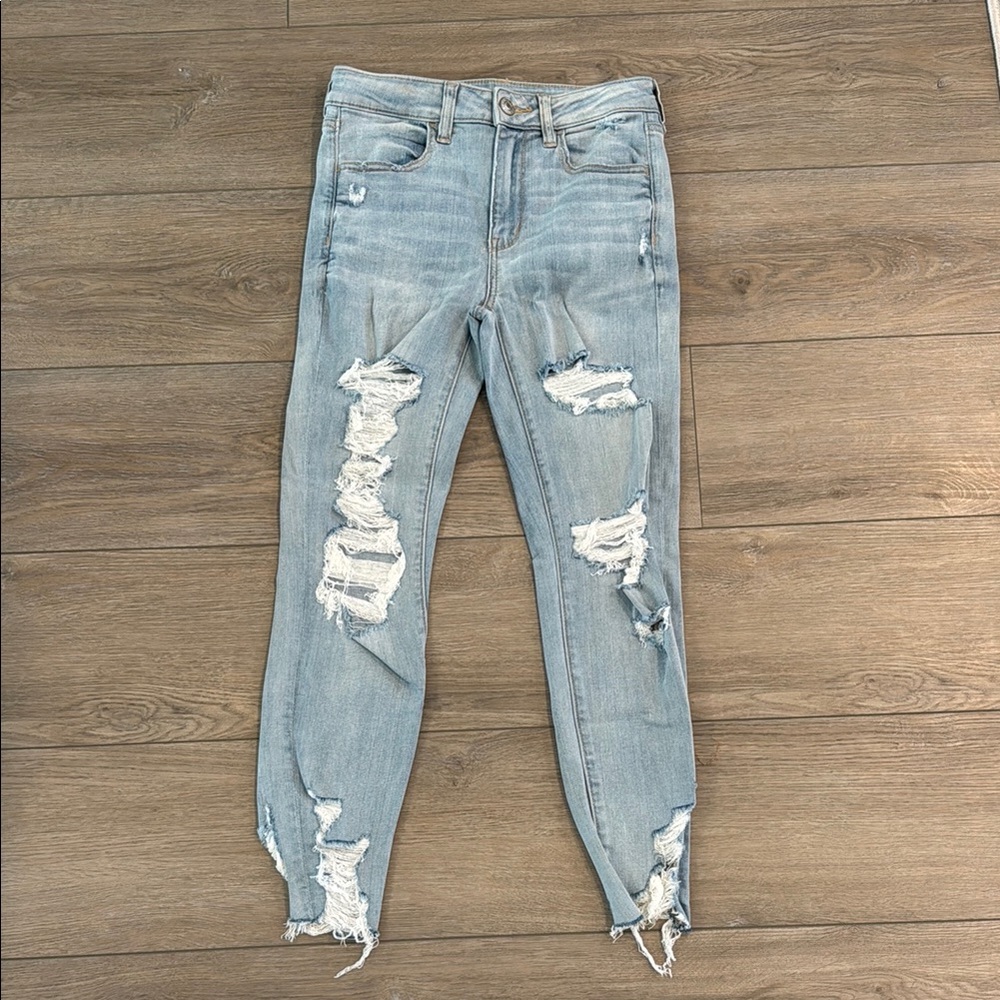 American Eagle Outfitters Next Level Ripped High-Waisted Jegging Jeans (Size 6)